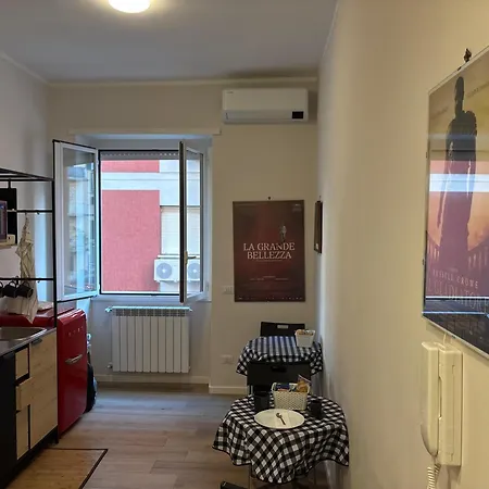 Domus Augustea 4*
