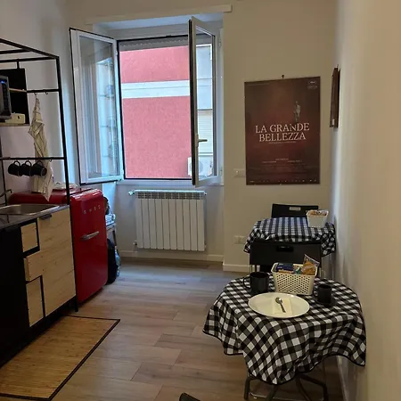 Domus Augustea 4*